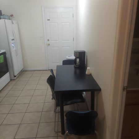 Crystal Room 1 Guest House Near 12Mins To Ewr Airport / Prudential / Njit / Penn Station Newark Exteriör bild