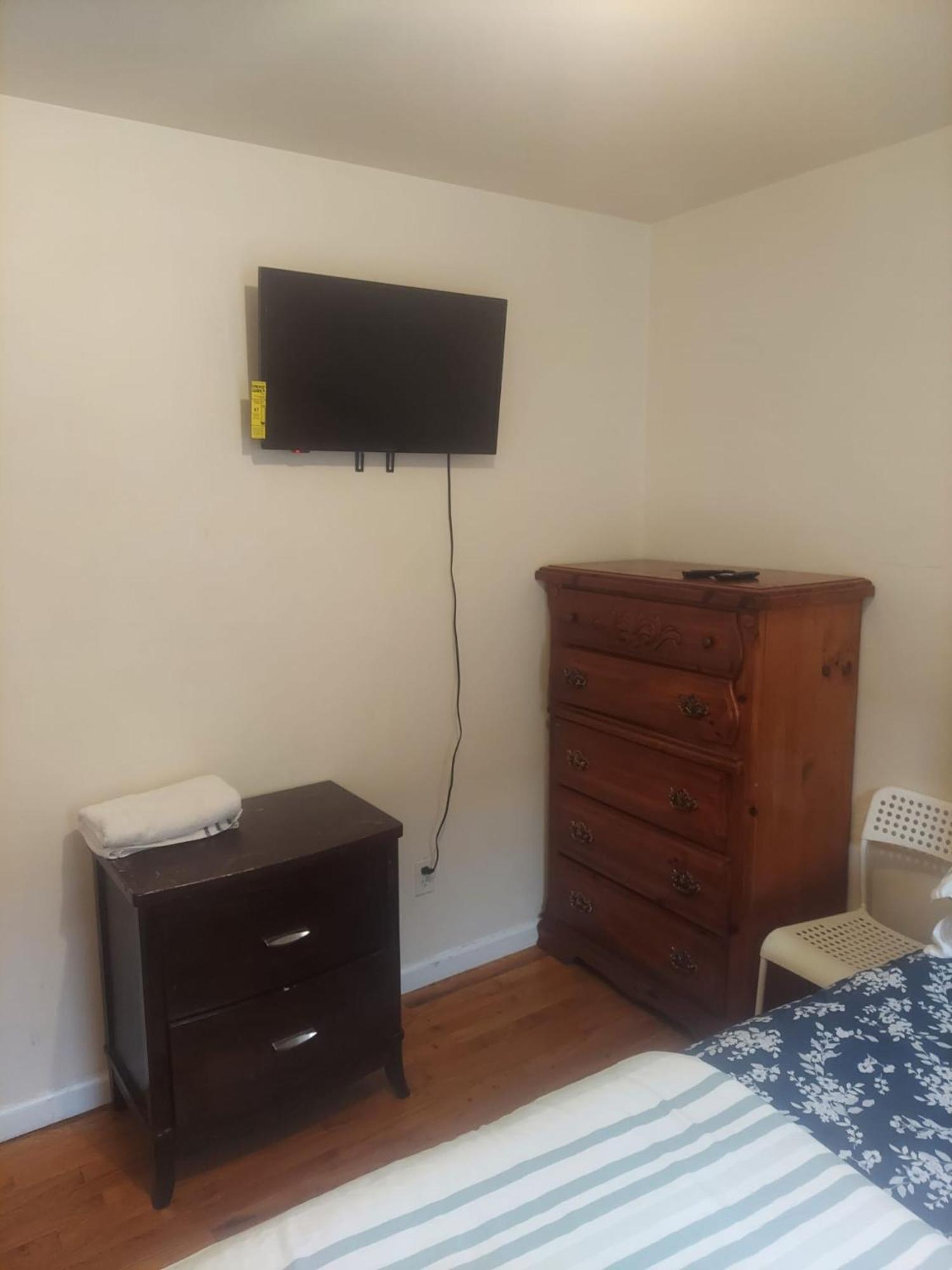 Crystal Room 1 Guest House Near 12Mins To Ewr Airport / Prudential / Njit / Penn Station Newark Exteriör bild